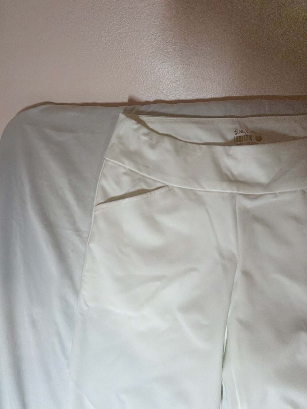 Lilly Pulitzer Luxletic White Weekender High Rise Pants Size 8 - Picture 4 of 7